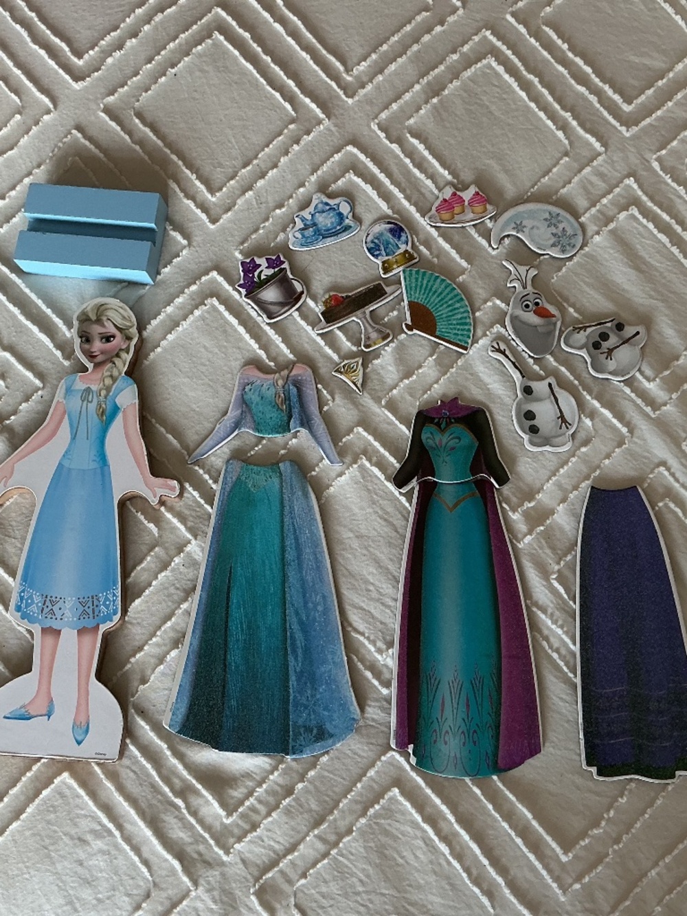 Melissa and Doug Elsa Wooden Magnetic Doll and accessories